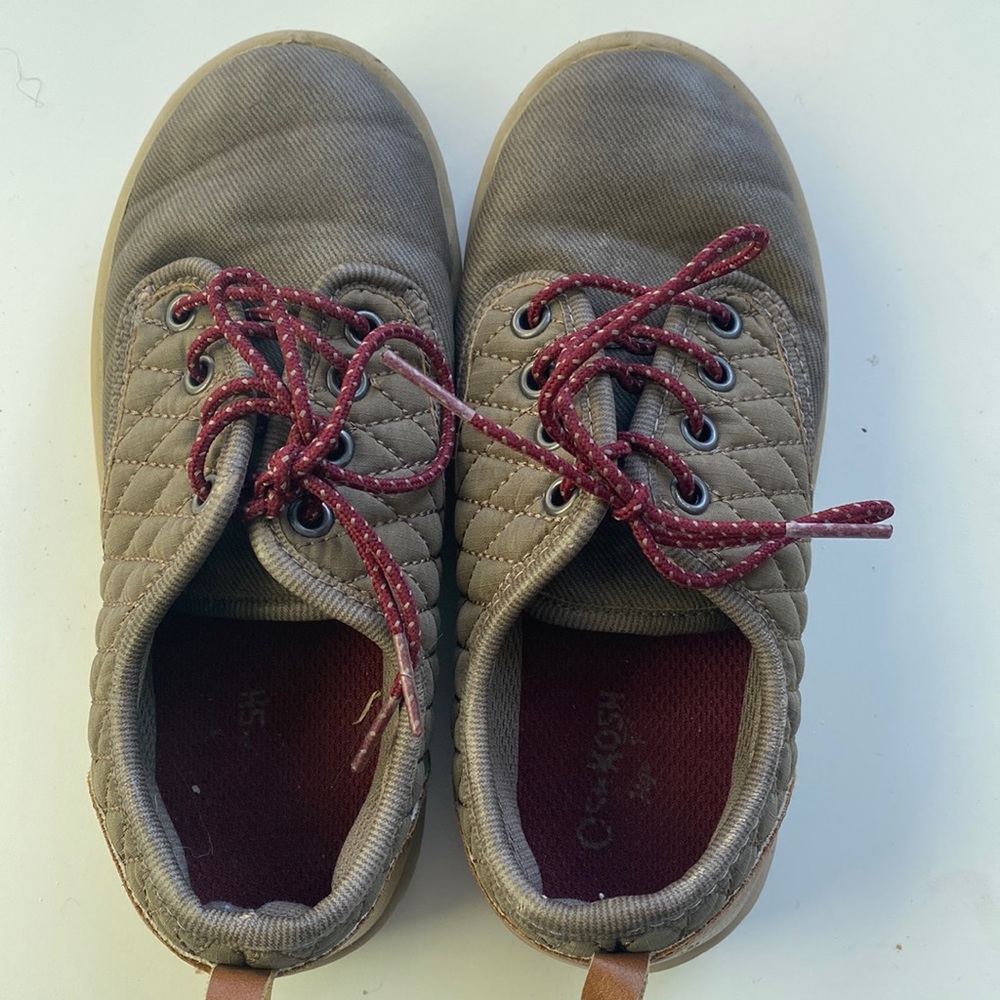 Boys shoes